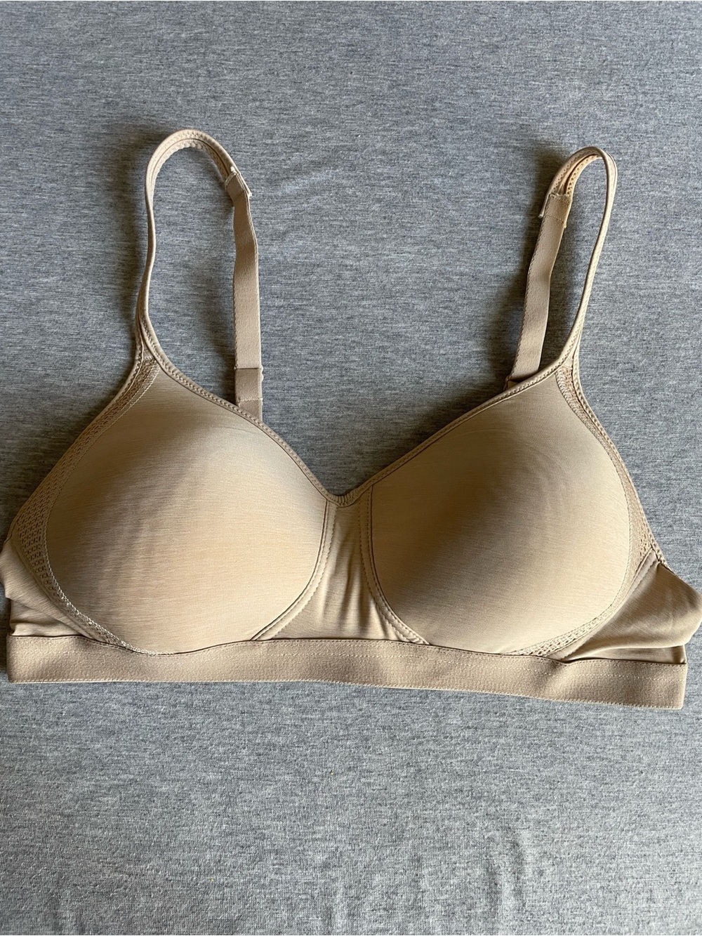 Hanes Nude Seamless T-Shirt Bra - Beige